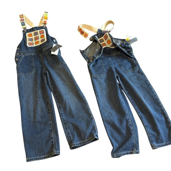 NEW Girls Tractr White Crochet Patch Multi Color Peace ☮️ Denim overalls Indigo - Picture 8 of 16